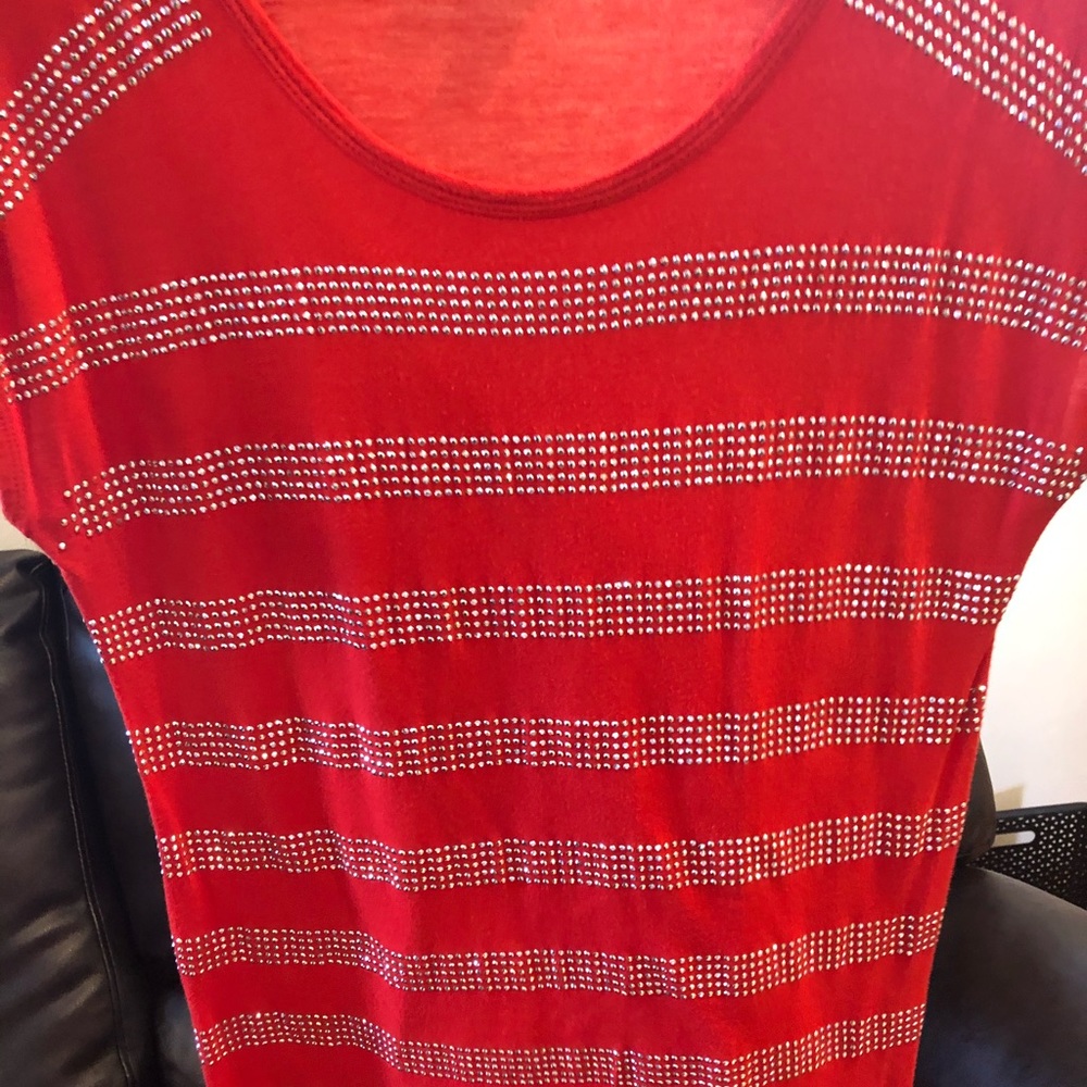 Fitted sparkle tee